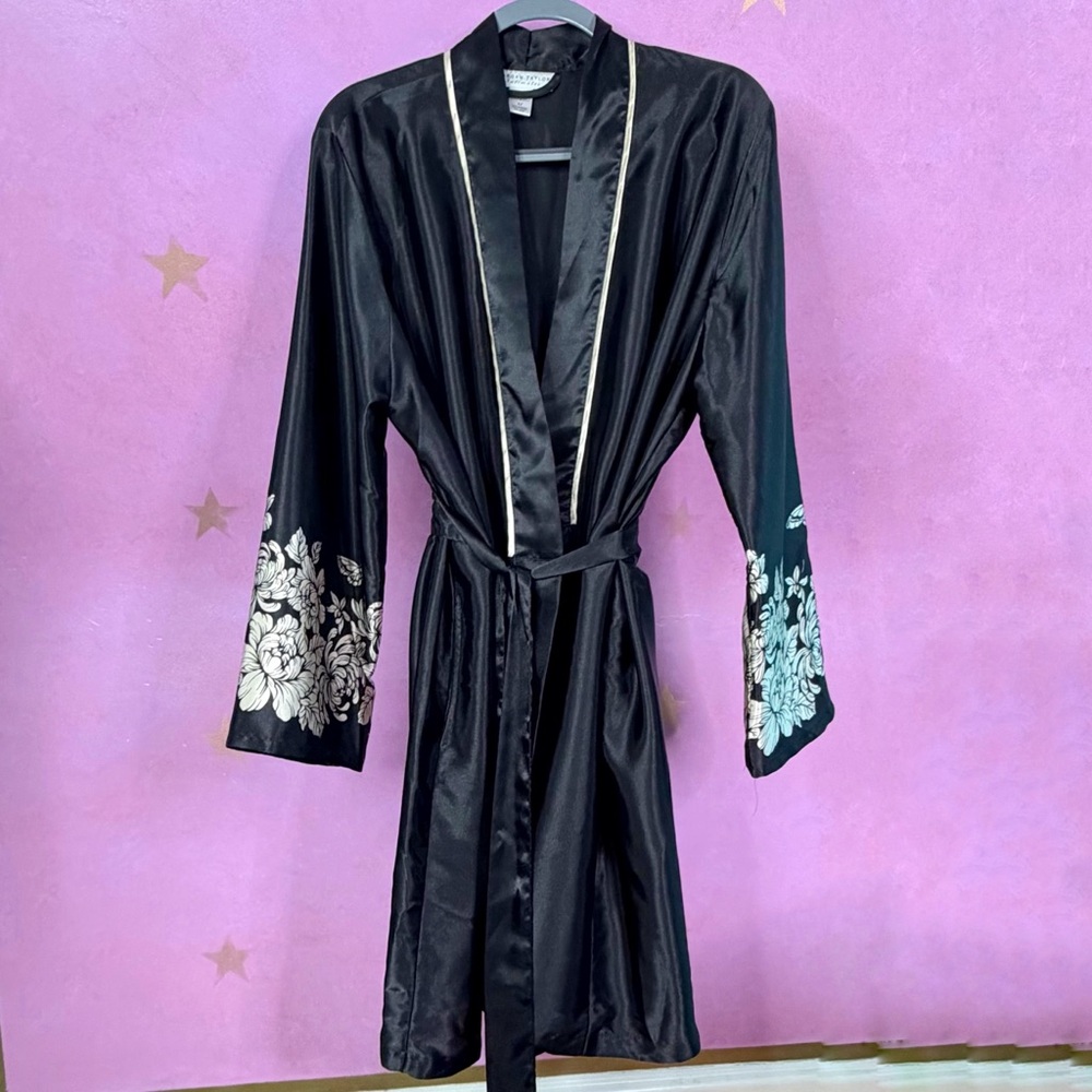 Morgan Taylor Intimates Satin Kimono Robe Womens XL Black Floral Flirty Coquette